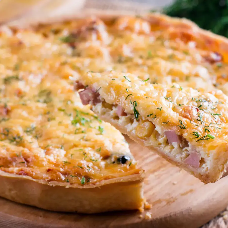 bacon and cheese quiche -  Fine Dining Lovers