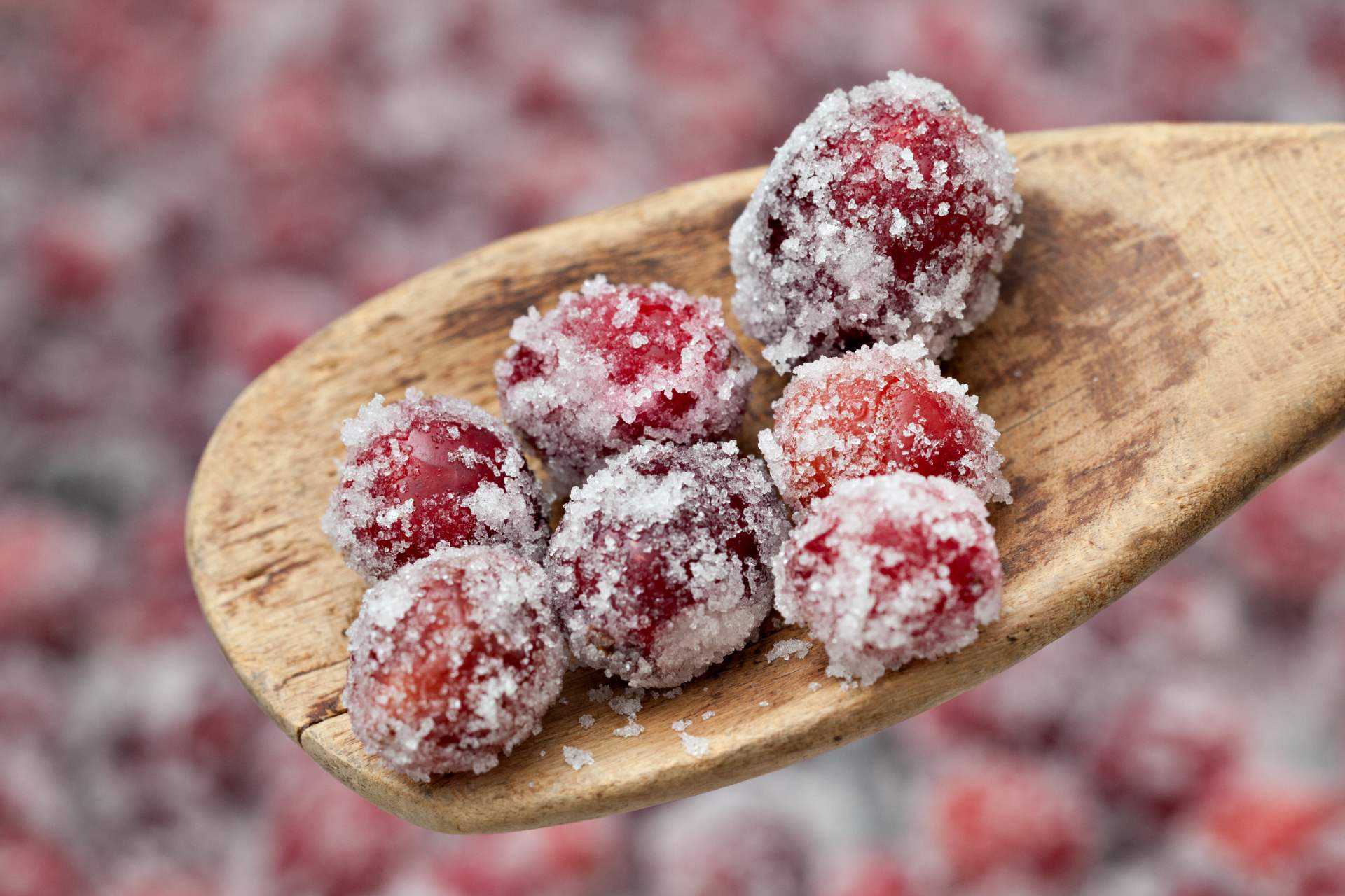 sugared cranberries ©iStock