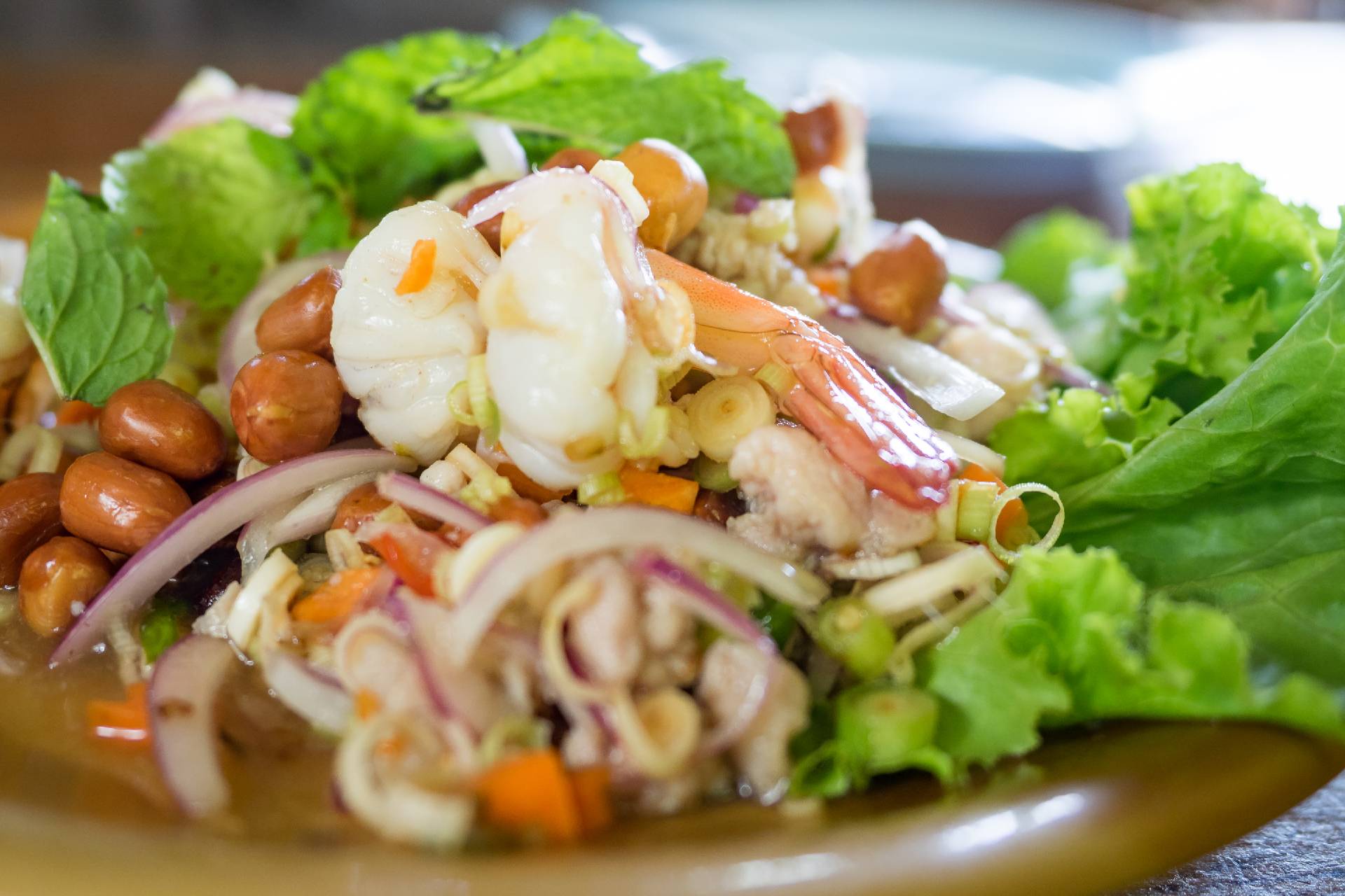 thai food with shrimps and lemongrass ©iStock