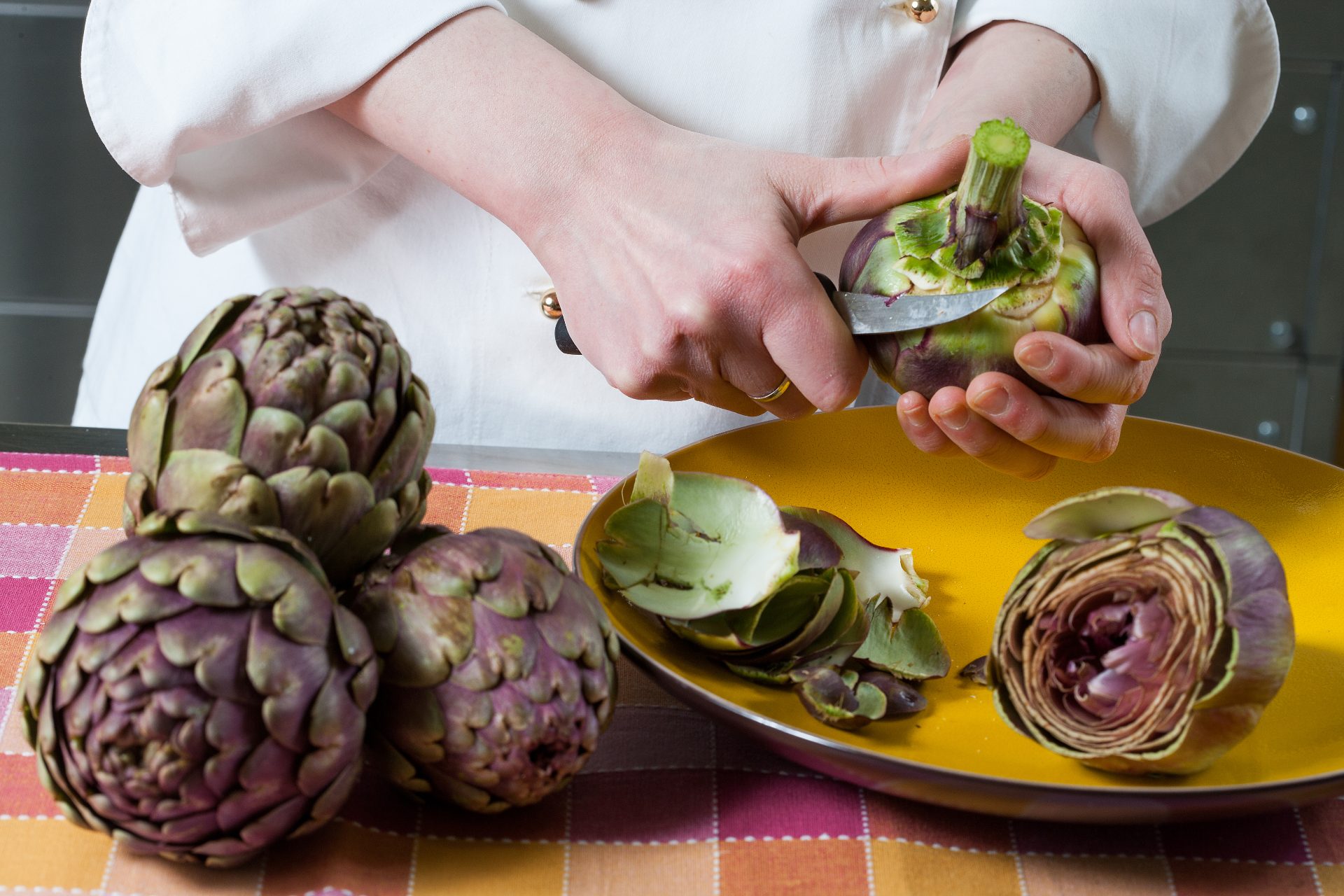 Artichoke Recipes Best Ways To Cook Them   Artichokes How To Prepare©iStock 