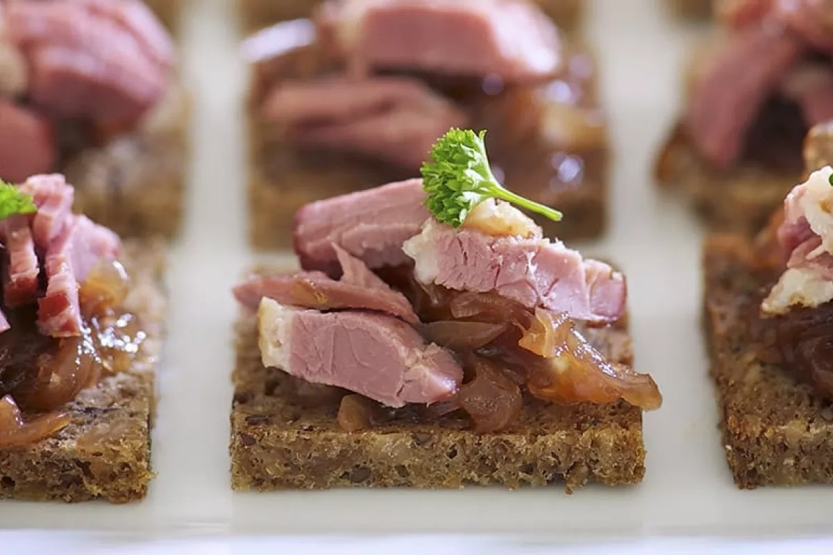 Duck and onion chutney canapes