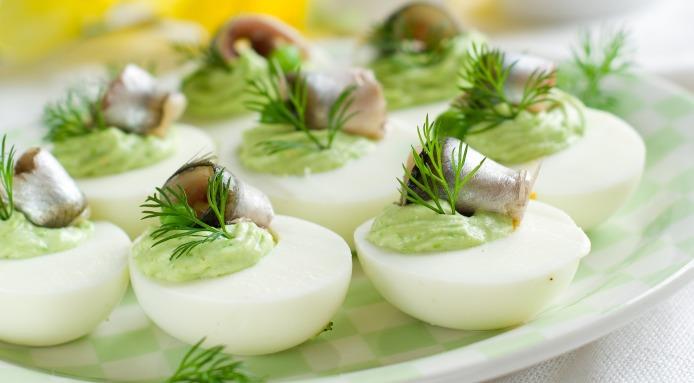 l_10059_green.deviled.eggs.jpg