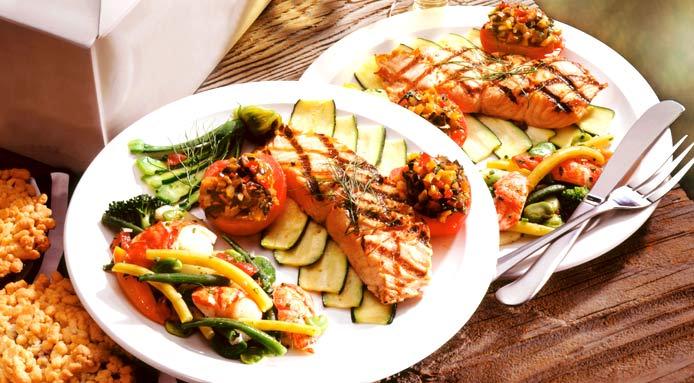 l_1577_grilled-salmon-picnic-vegetables-shrimps-CUT1.jpg