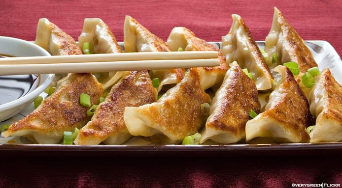 04-Japanese-Gyoza-FineDiningLovers