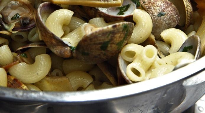 Macaroni and Clams with Artichokes